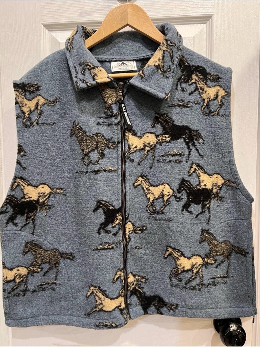 Vintage Black Mountain Outdoor Womens 2XL Vest Deep Pile Fleece Horses Blue 90s